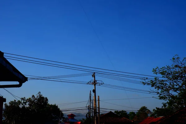 Straatlamp Met Heldere Blauwe Lucht Achtergrond — Stockfoto
