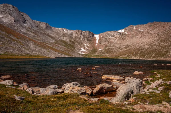 Costa Rochosa Acidentada Summit Lake Monte Evans Colorado Sob Céu — Fotografia de Stock