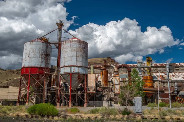 Industrial Plant Colorado Has Been Shut Abandoned Slowly Falling Prey — Stock Photo, Image