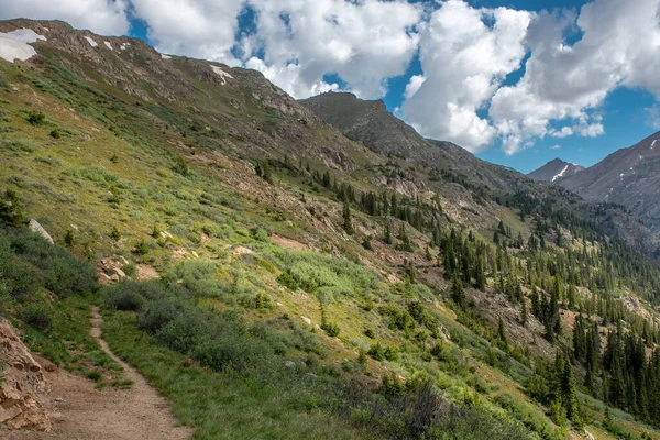 Narrow Rugged Hiking Trail Snakes Colorado Wilderness Road Heading Independence — Stock Photo, Image