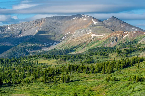 고개에서 콜로라도주 산맥의 아름다운 — 스톡 사진