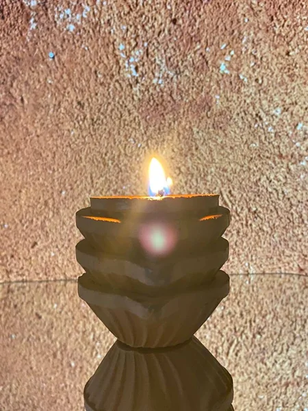Глиняна Лампа Освітлена Кунжутною Олією Картігай Яка Очищає Атмосферу — стокове фото