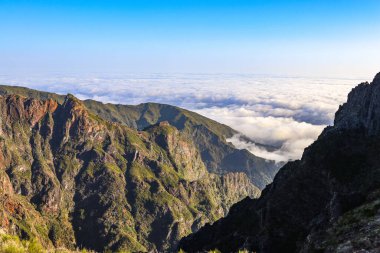Dağların güzel manzarası