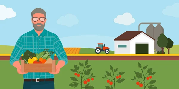 老年农民持有一个装有新鲜有机蔬菜和水果的板条箱 以农场为背景 可持续有机农业和地方农产品概念 — 图库矢量图片