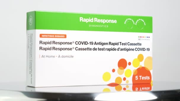 Toronto Ontario Canada December 2022 Rapid Response Covid Antigeen Testcassette — Stockvideo