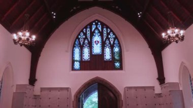 Yazın Cabbagetown 'da bulunan Necropolis Kilisesi veya Toronto Krematoryum Kilisesi. Miras Koruma Bölgesi: Toronto, Ontario, Kanada - 12 Temmuz 2022