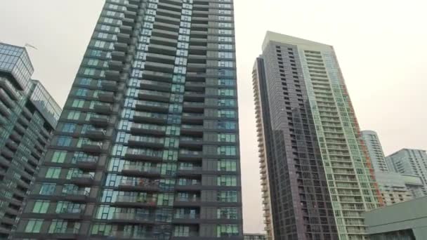 Breed Uitzicht Skyline Van Toronto Bij Gardiner Express Weg Buurt — Stockvideo