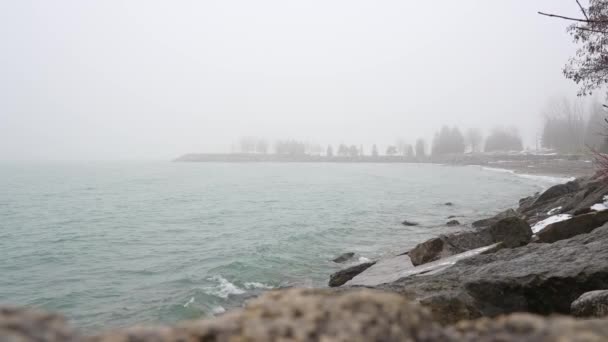 Foggy Lake Ontario Adegan Kanada Gerak Lambat Musim Dingin Dengan — Stok Video