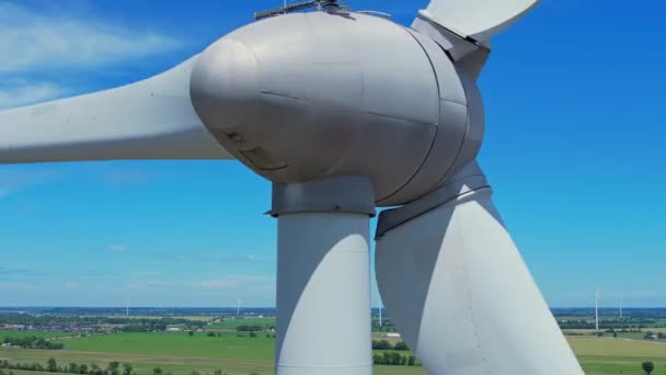 Närbild Skott Vindkraftverk Turbin Rotation Vinden Och Generera Förnybar Grön — Stockvideo