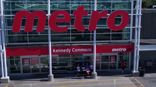 Trabalhadores Supermercado Metropolitano Greve Por Acordo Aumentos Salariais Significativos Benefícios — Vídeo de Stock