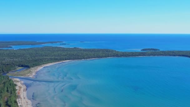 Majestuosa Vista Aérea Bahía Michael Lago Hurón Isla Manitoulin Ambiente — Vídeo de stock