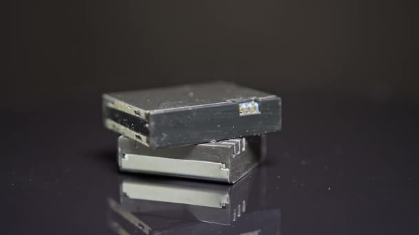 Bärbara Batteriinnovationer För Smartphones Och Små Actionkameror Grafen Solid State — Stockvideo