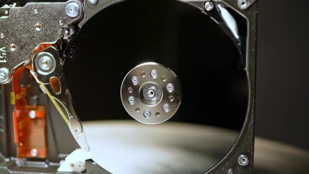 Makro Uzavře Zobrazení Záběrů Otevřeném Pevném Disku Počítačový Disk Používaný — Stock video