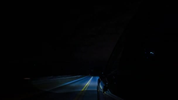 Timelapse Taxi Que Conduce Través Carreteras Rurales Estadounidenses Con Poca — Vídeo de stock