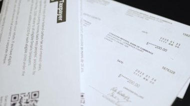 Ontario hükümeti, Kanada 'nın uygun yetişkin ve çocukları Toronto, Ontario, Kanada - 30 Ocak 2025