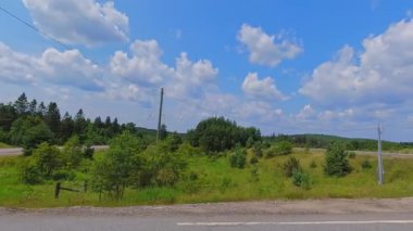 Sıcak temmuz ayında Burk 's Falls, Pickerel Gölü' nde otoyol kenarındaki plaka boş. Kanada kır evinde tatil ve macera için karavan karavanı sürüyorum..