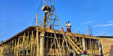 Asya 'da bambu ev inşaatı