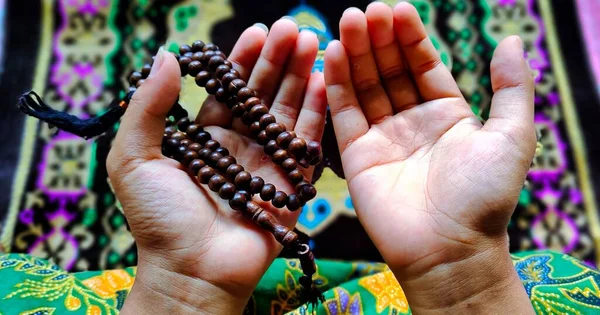 Händerna Muslimsk Person Bön — Stockfoto
