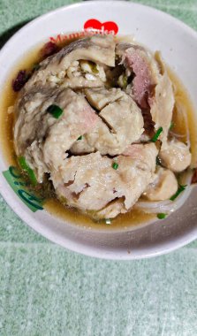 Merkez Java, Endonezya - Juny, 06. 2023. Endonezya 'da çok popüler ve aşçılar tarafından sevilen Bakso Beranak' ın portresi..