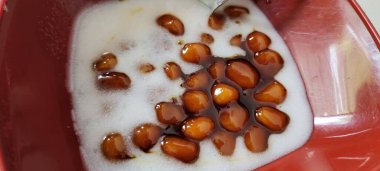 Bubur Candil 'in yakın görüntüsü Endonezya' nın tatlı tadı ve çiğnenmiş dokusuyla ünlüdür..