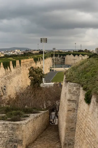 Heraklion şehrinin manzarası, Venedik duvarları üzerinde.