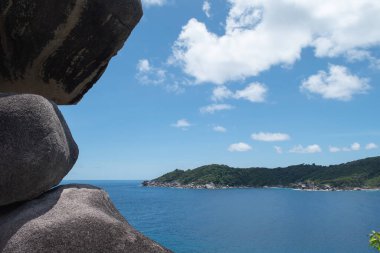 Similan Adası, Ulusal Park 'ta güzel bir yerdir ve Adaman Denizi' nde ünlü bir turistir.