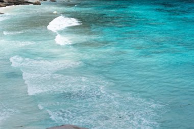 Similan Adası, Ulusal Park 'ta güzel bir yerdir ve Adaman Denizi' nde ünlü bir turistir.