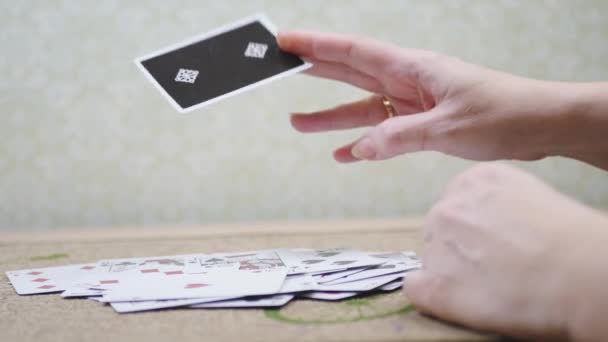 Mão Vira Carta Lindamente Para Truques Mágica Truques — Vídeo de Stock