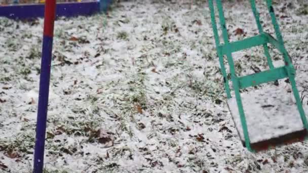 Beautiful Winter Day Snowfall Close Elecry Arrives Platform Cinematic — Vídeo de stock