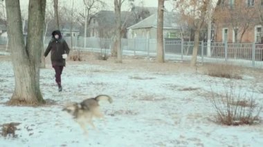 The girl runs after the dog that stole her parchet game Aethetic