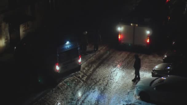 Ambulance Leaves Wake Her Fire Truck — стоковое видео