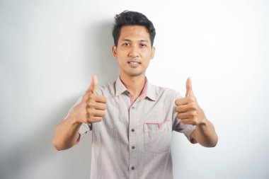 beyaz zemin üzerine işaret tam uzunlukta portre mutlu Yaşasın