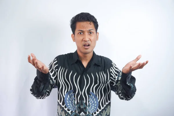 Yardım Isteyen Adam Yapacağını Bilmiyor Şaşkın Şaşkın Kararsız Batik Tişörtlü — Stok fotoğraf