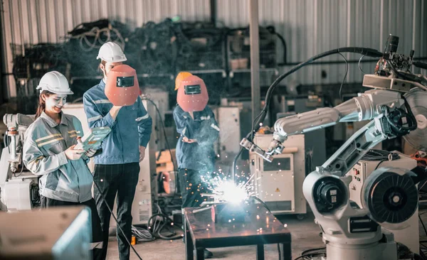 Robotics Technician Supervisor Guides Trainees How Automate Configure Access Welding — Stock Photo, Image