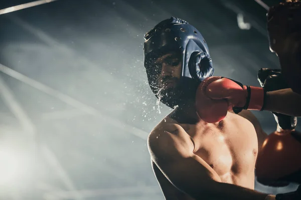 Boxer Utilizzare Varie Combinazioni Pugni Tra Cui Jab Gancio Uppercut — Foto Stock