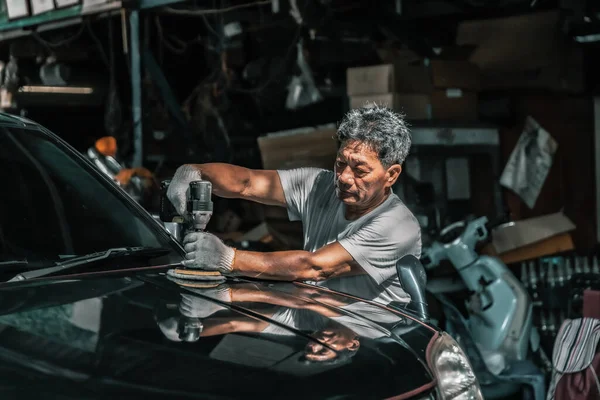 Auto Mechanic Diagnose Troubleshoots Tools Equipment Polishing Car Fixing Braking — Stock Photo, Image