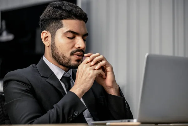 Because Extended Work Hours Intense Workplace Pressure Professional Financial Analysts — Stock Photo, Image