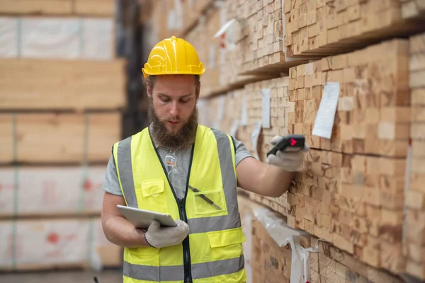 Logistiker Holzpalettenlager Mit Technologischen Werkzeugen Zur Steuerung Des Warenflusses Einschließlich — Stockfoto