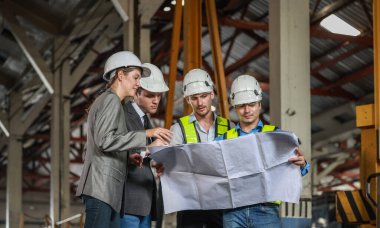 Düzenleyiciler, tren, demiryolu, ulaşım firmaları için CO2 emisyonları ve ayak izi faaliyetlerini ölçer, hesaplar, denetler. Olay yerinde toplanan veriler doğrulanıyor. Ticaret için karbon kredi girişimleri öneriyor