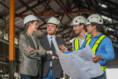 Düzenleyiciler, tren, demiryolu, ulaşım firmaları için CO2 emisyonları ve ayak izi faaliyetlerini ölçer, hesaplar, denetler. Olay yerinde toplanan veriler doğrulanıyor. Ticaret için karbon kredi girişimleri öneriyor