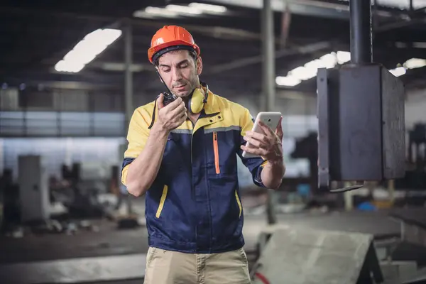 Technician Conduct Troubleshooting Modify Settings Activate Processes Operate Machines Factory — Stock Photo, Image