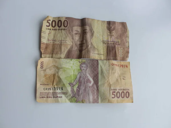 Waluta Indonezyjska Pięć Tysięcy Wyizolowanych Rupii — Zdjęcie stockowe