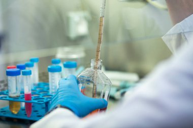 Tıp, tıp ve hücre kültürü laboratuvarında hücre kültürü