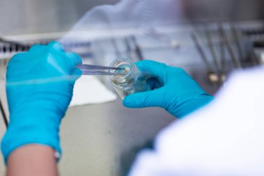 Laboratuvarda bitki dokusu kültürü, tarım bilimi.