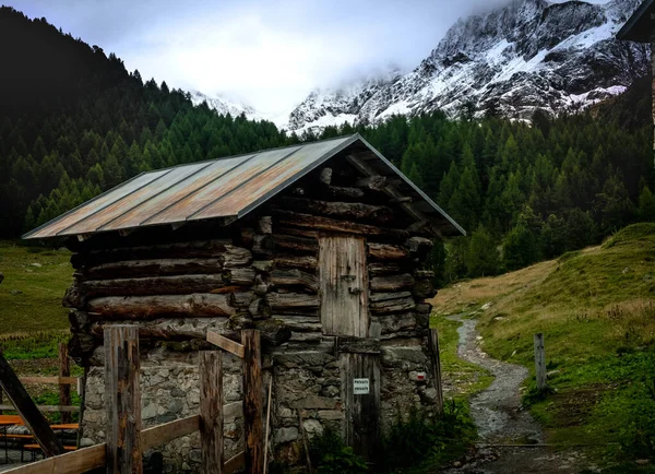 Wspaniałe Krajobrazy Livigno Valtellinie Jej Górami Latem 2023 Roku — Zdjęcie stockowe
