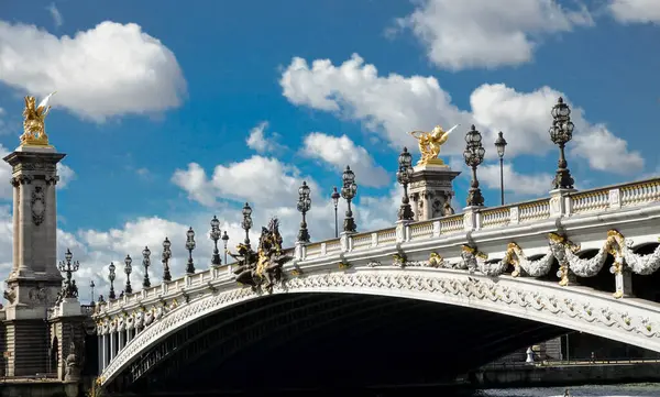 Most Aleksandra Iii Jest Mostem Paryżu Nad Sekwaną Łączącym Wielki Zdjęcie Stockowe