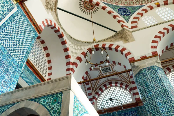 Тщательно Продуманная Экспозиция Крыше Мечети Istanbul — стоковое фото