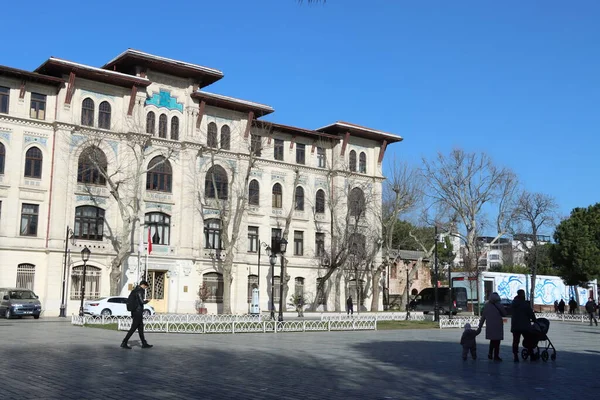 Yerel müzenin uzaktan çekimi 