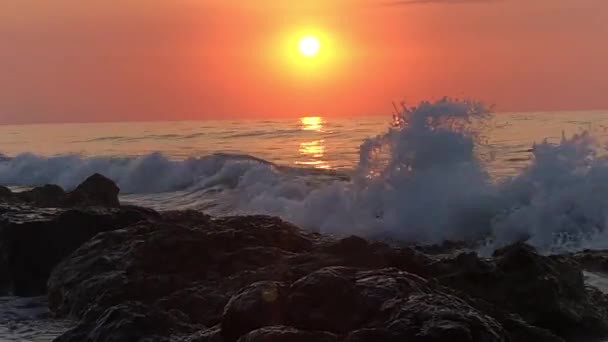 Hermoso Atardecer Sobre Mar — Vídeos de Stock
