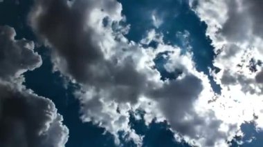 Gün doğumunun ve günbatımının fotoğrafsal materyalleri